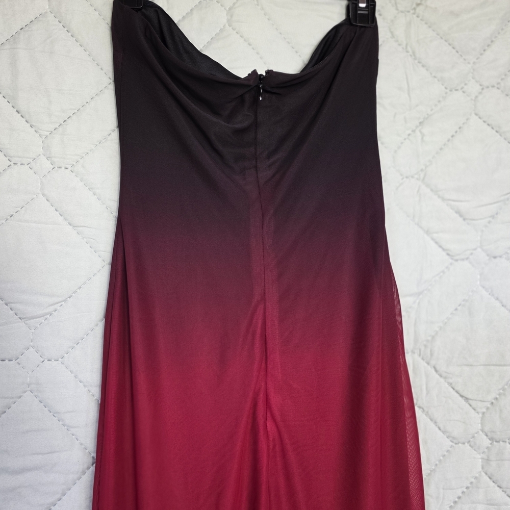 Fashion Nova Ombré Lace Up Back Ball Gown Maxi Dress Sz M Red Black
Strapless - Picture 10 of 12